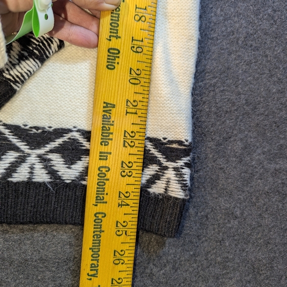 Talbots Black and White Crew Neck Sweater with Geometric Pattern - Picture 3 of 8